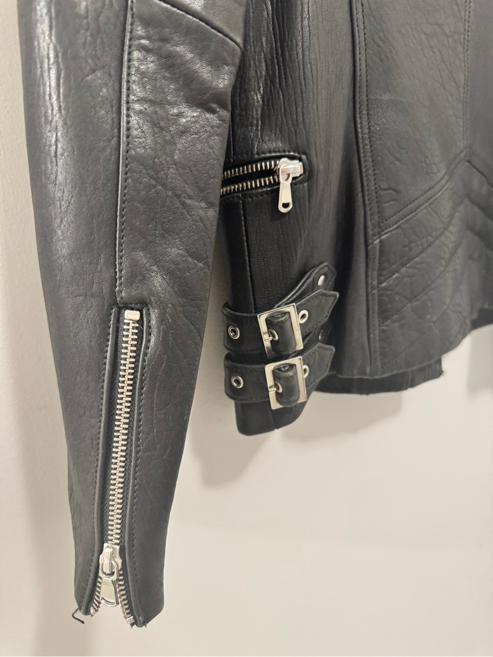 Danier Genuine Leather Moto Jacket Black | Pristine Condition | - Picture 14 of 15